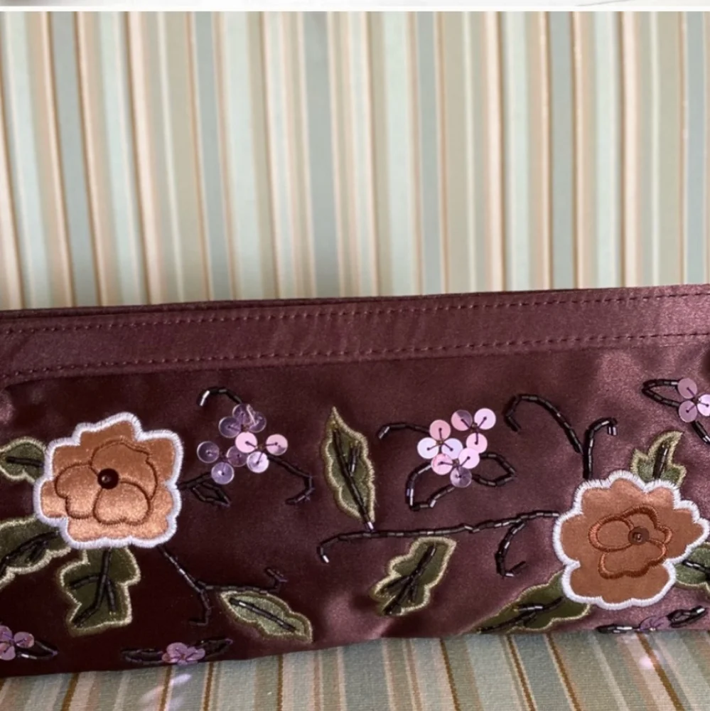 FLORAL BEADED WITH SEQUINS SMALL EVENING CLUTCH EUC